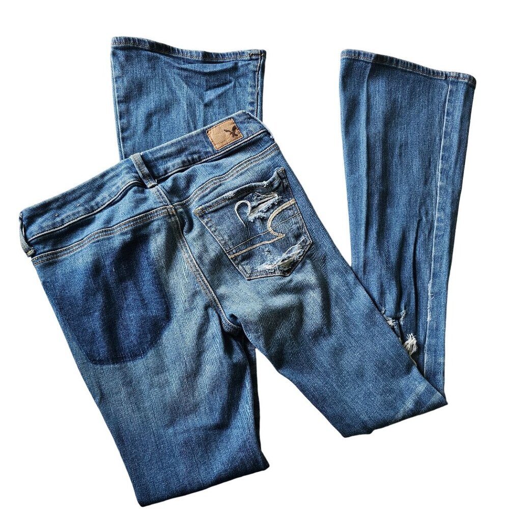 American Eagle Women's Boho Artist Distressed Jean's size 2